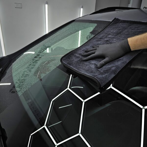 sušící ručník na auto