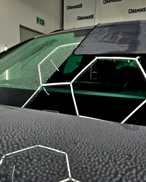 mikrovlákno na sušení auta